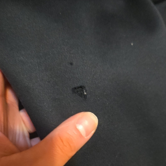 Under Armour Black Hoodie with Camouflage Logo - Picture 4 of 5